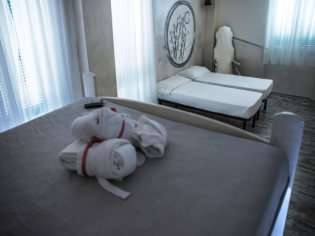 Hotel Butterfly Торре-дель-Лаго-Пуччіні Екстер'єр фото